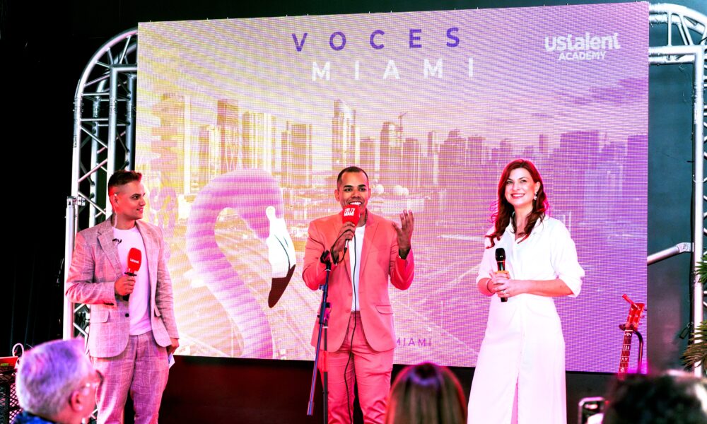 vocesmiami-voces-miami-pegaditas-networking-event-evento-ustalent-talent-academy-danygalindo-gugulito-bryan-sorto-constanza-espejo-florida-voices-talentos.JPG