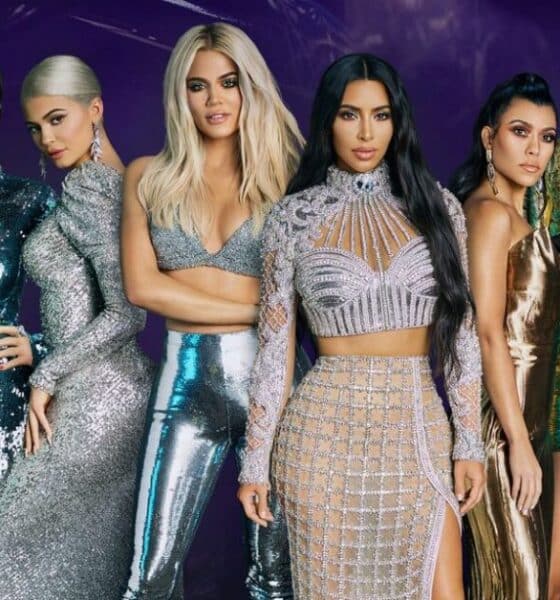 Kendall Jenner con sus hermanas y Kris en una foto promocional de archivo para contextualizar sus declaraciones de 2026