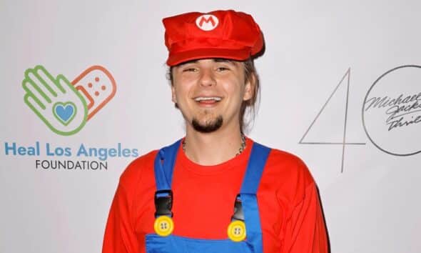 Prince Jackson impulsa el Thriller Challenge en Halloween 2026, fotografía de archivo